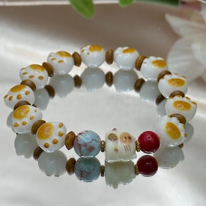 Maneki Neko Sugar Paws Charm Bracelet | Japanese Lucky Cat Jade Beaded Bracelet