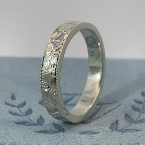 Hand engraved wedding band. 14K or 18K solid Gold