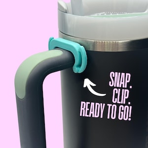 スタンレー タンブラーハンドルクリップ：3Dプリントキーチャームホルダー - 2個パック