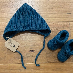 Crochet pixie baby bonnet and booties set