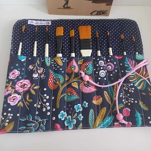 Gepersonaliseerde geborduurde waterdichte kwastenetui - Make-up- of kwastenetui - 2 maten - Handgemaakt - Cadeau voor de leraar