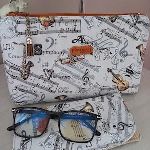 Trousse de toilette personnalisée - Trousse homme - trousse personnalisée  étui lunettes  personnalisé - trousse matelassée - fête des pères