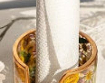 Introducing: The Ultimate Paper Towel Holder – Elevate Your Kitchen Convenience!