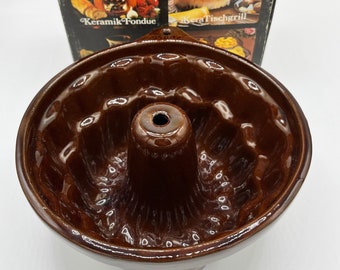 Scheurich Dark Brown Glazed Ceramic Baker - Kleiner Gugelhupf/Bundt Style - West Germany - 951-17