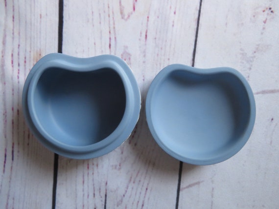 2 Wedgwood Pieces, Heart or Kidney Shaped Trinket… - image 4