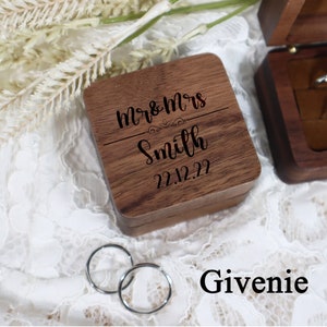 Caja de madera personalizada para anillos, caja de madera grabada para anillos, regalo de compromiso, regalo de boda, caja cuadrada para anillos, caja con monograma para anillos