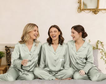 Personalized Bridal Pajamas, Bridesmaid Proposal Pajamas, Matching Long Pajamas Set, Bridal Party Gift, Long Pant, Bride Pajamas, Women Pjs