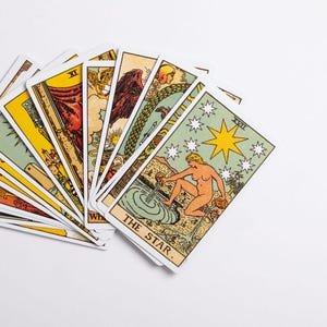 Votre tâche karmique Lecture de tarot qualitative Lectures d'amour Carte de tarot de carrière Personnalité Lecture de tarot