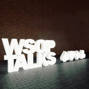 Ilumina tu evento: letras iluminadas personalizadas para WSOP TALKS y símbolos icónicos de naipes