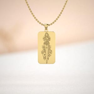 Gold-Plated Female Warrior Pendant – Sword Necklace for Women – Rectangular Engraved Plate – Feminine Strength Jewelry – Floral Design Gift