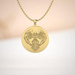 Collar con colgante de San Miguel Arcángel / Joyería católica / Medalla de Arcángel / Latón chapado en oro / Collar de protección religiosa / Regalo de San Miguel Arcángel