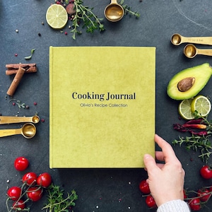 Personalized Recipe Book Binder: Custom Cookbook Organizer with Sleeves