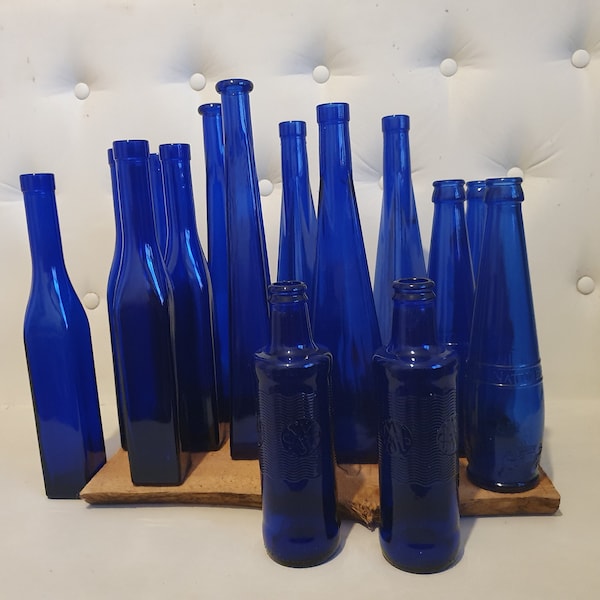 Blaue Vintage-Flaschen mit Korken mit einem Fassungsvermögen von 0,35 Liter, 0,25 Liter und 0,2 Liter, dekorative schmale hohe Vasen, blaues Solarwasser