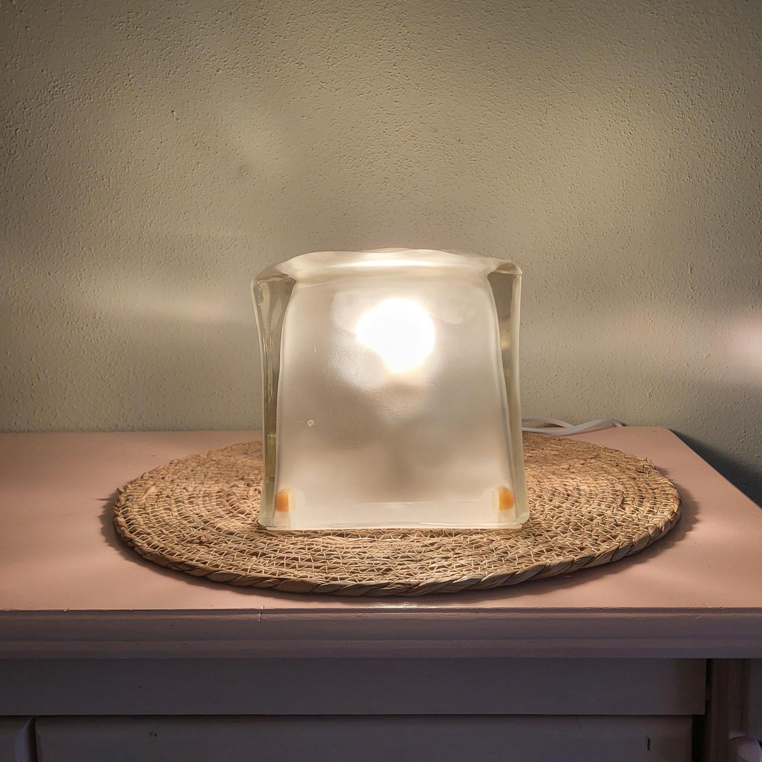 Glass cube lamp