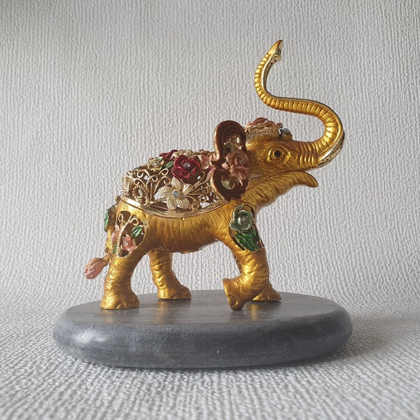 Qifu Vintage richly decorated elephant jewelry box, enameled trinket box Fabergé style (11 by 12 cm)