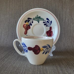 Boerenbont Kaffeetasse mit Untertasse | Handbemalt, Boch, Belgien | Nahezu neuwertiger Zustand | Preis pro Stück