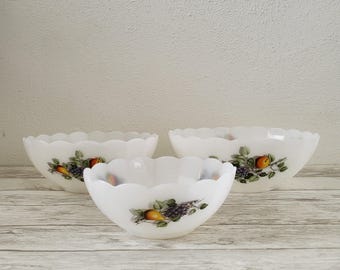 Arcopal &quot;Fruits de France&quot; Vintage Milk Glass Bowls: Set of 3 or Single Bowl (23 or 20.5 cm)