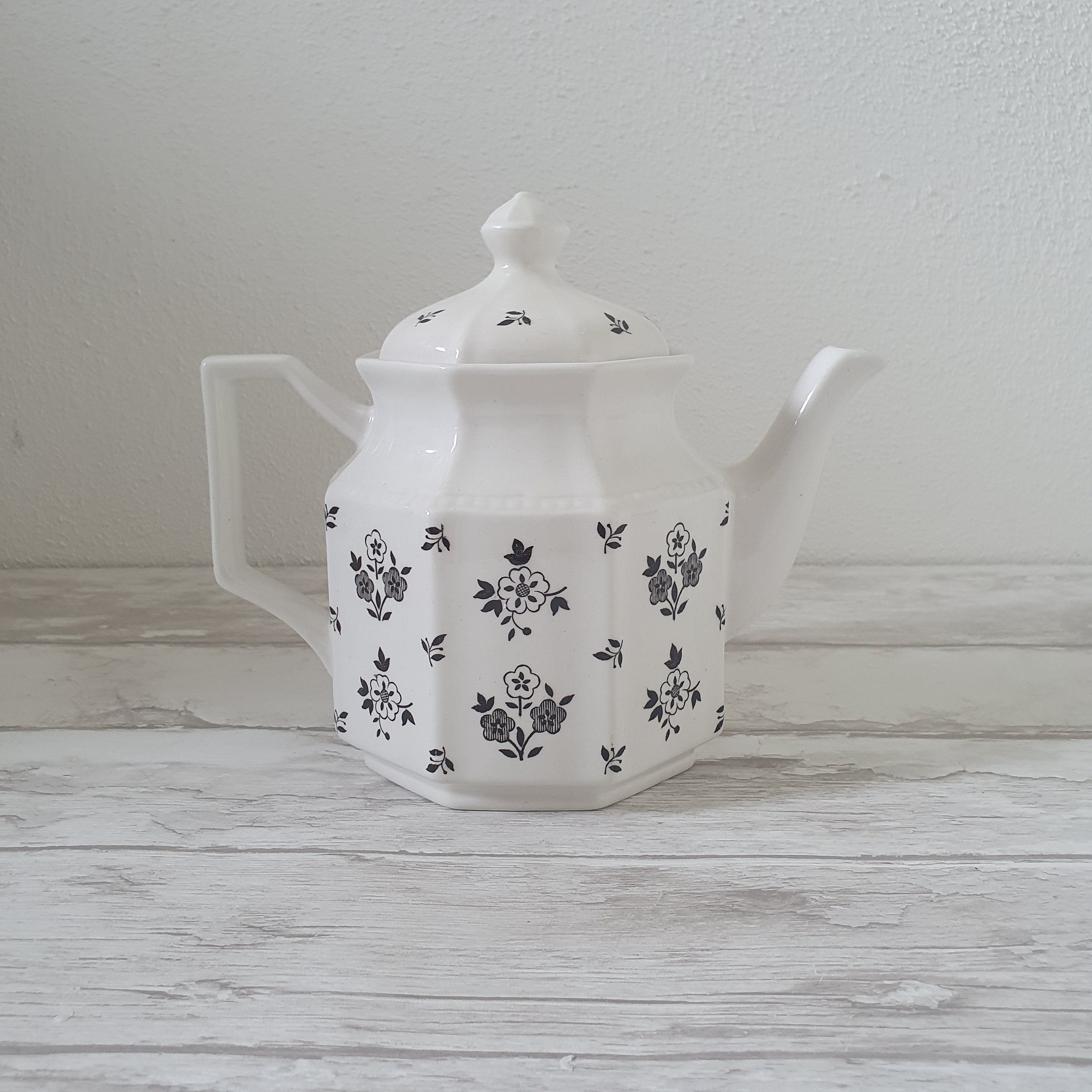 Enoch Wedgwood Tunstall Teapot - Etsy
