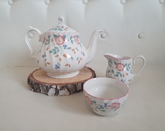 Churchill Staffordshire The Chartwell collection 'Briar Rose' Teapot (without lid), creamer and sugar bowl, in mint condition!