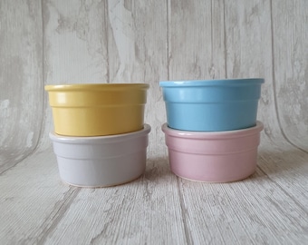 Cermer vintage pastel colored ceramic ramekins in yellow blue, pink and gray | containers for crème brûlée, soufflé, snacks, (dip) sauces
