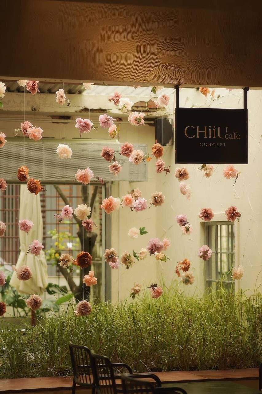 Hanging Flower Garland Custom Hanging Flowers Kit DIY - Etsy