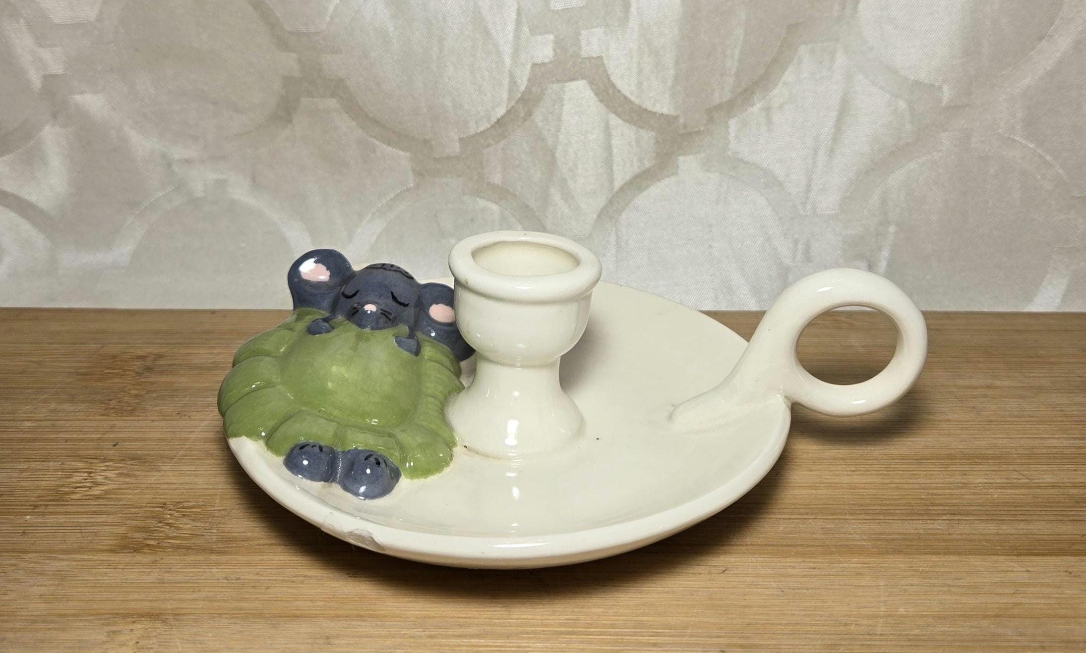 ヴィンテージの眠っているネズミの陶器製キャンドルホルダー - Etsy 日本