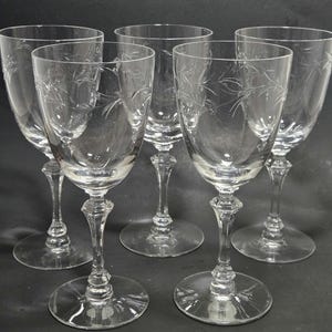 Vintage Dolores Tiffin Franciscan Crystal Wine Glasses. Dolores Tiffin-Franciscan Water Goblets. Set of 5.