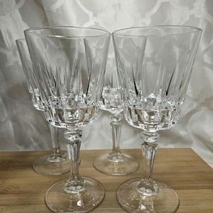 Vintage Crystal Chantelle by Cristal D&#39;Arques-Durand Wine Glasses. Set of 4.