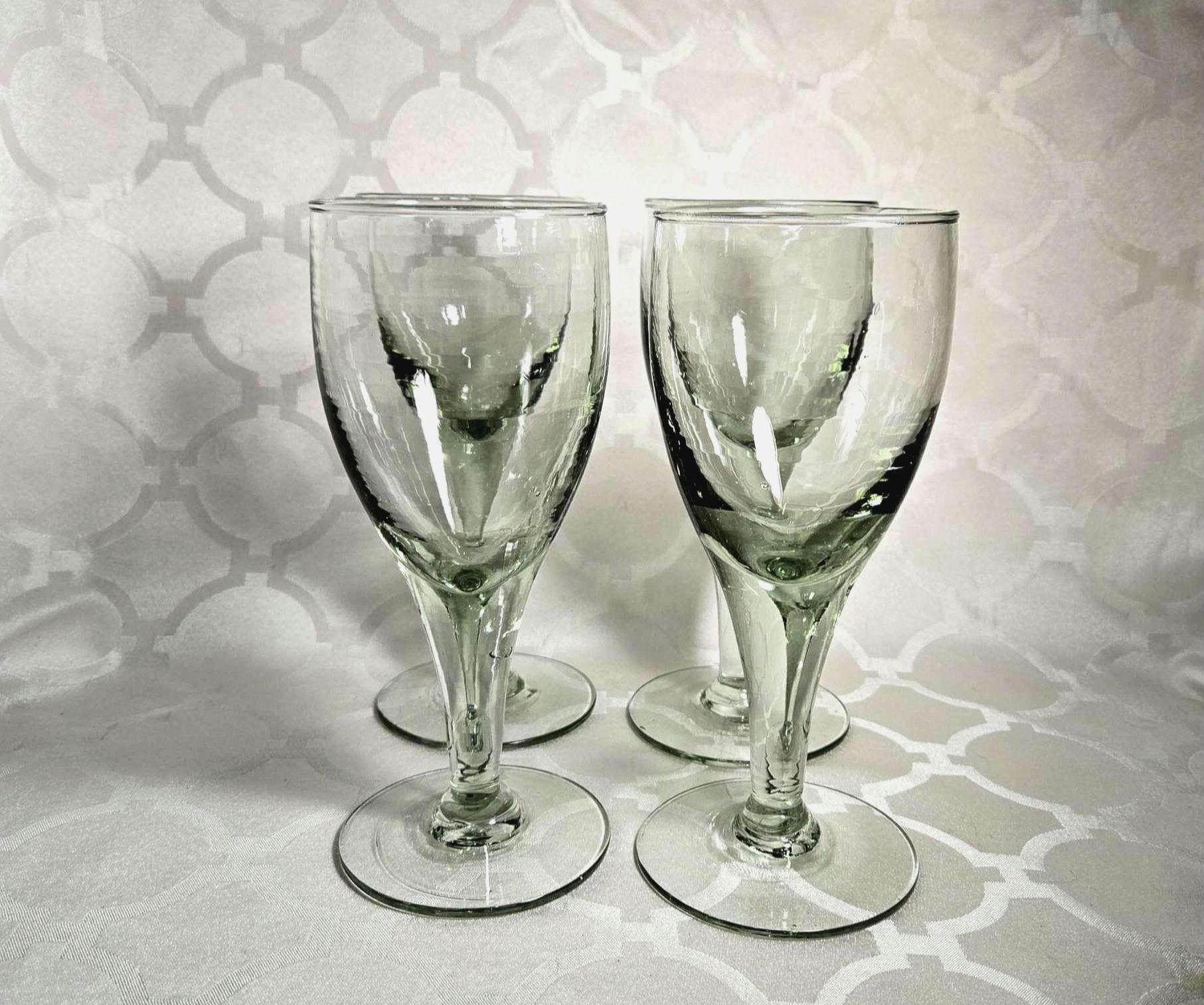 goblets and wine glasses 12-Pack Clear Plastic Wine Glasses with Gold Rim – 12oz Elegant Disposable  Long Stem Goblets main image 0
