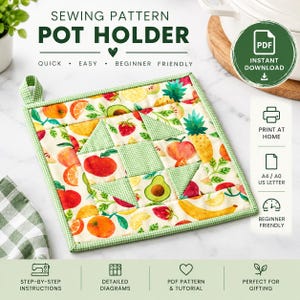 Può includere: Una presina trapuntata quadrata con una stampa di frutta colorata che include mele, fragole, avocado e banane, accentuata da quadrati di tessuto a quadretti vichy verdi. Il testo recita SEWING PATTERN POT HOLDER, QUICK, EASY, BEGINNER FRIENDLY, PDF INSTANT DOWNLOAD.
