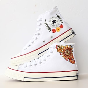 Custom Converse Chuck Taylor 1970s Embroidered Flower Schuhe: Sneakers als Geschenk