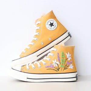 Individuell bestickte Chuck Taylor 70s: Garden Flower Sneakers