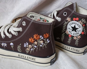 Custom Embroidery Converse High Tops/Flower embroidey converse / Floral embroidery converse brown chuck taylor 1970s/ Personalized name