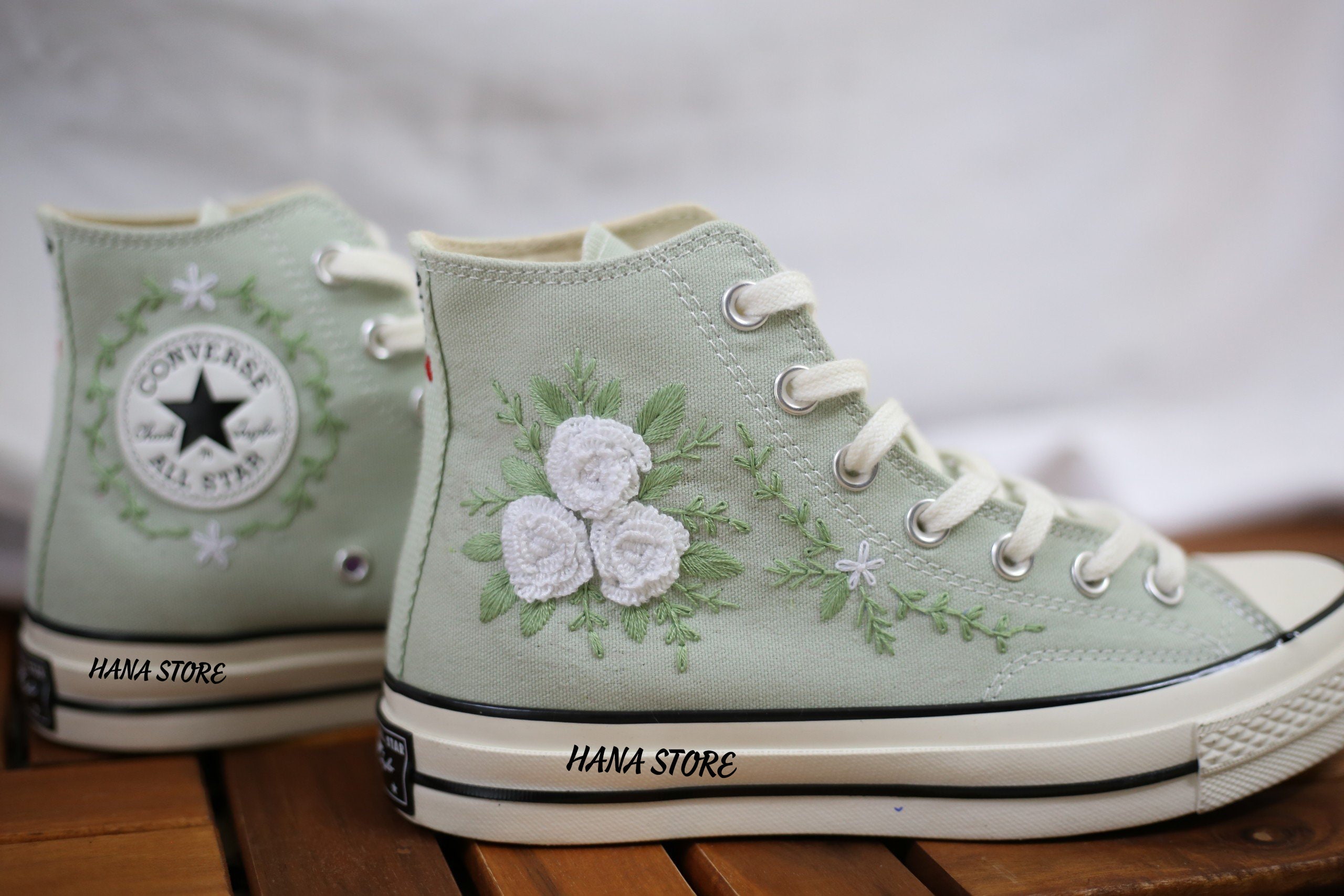 Converse sage 2024 green boots zipper