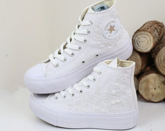 Custom Wedding Platform shoes/ White Flowers Embroidered Sneakers for Bride/ Embroidered Wedding Reception Shoes/Personalized Bridal Sneaker