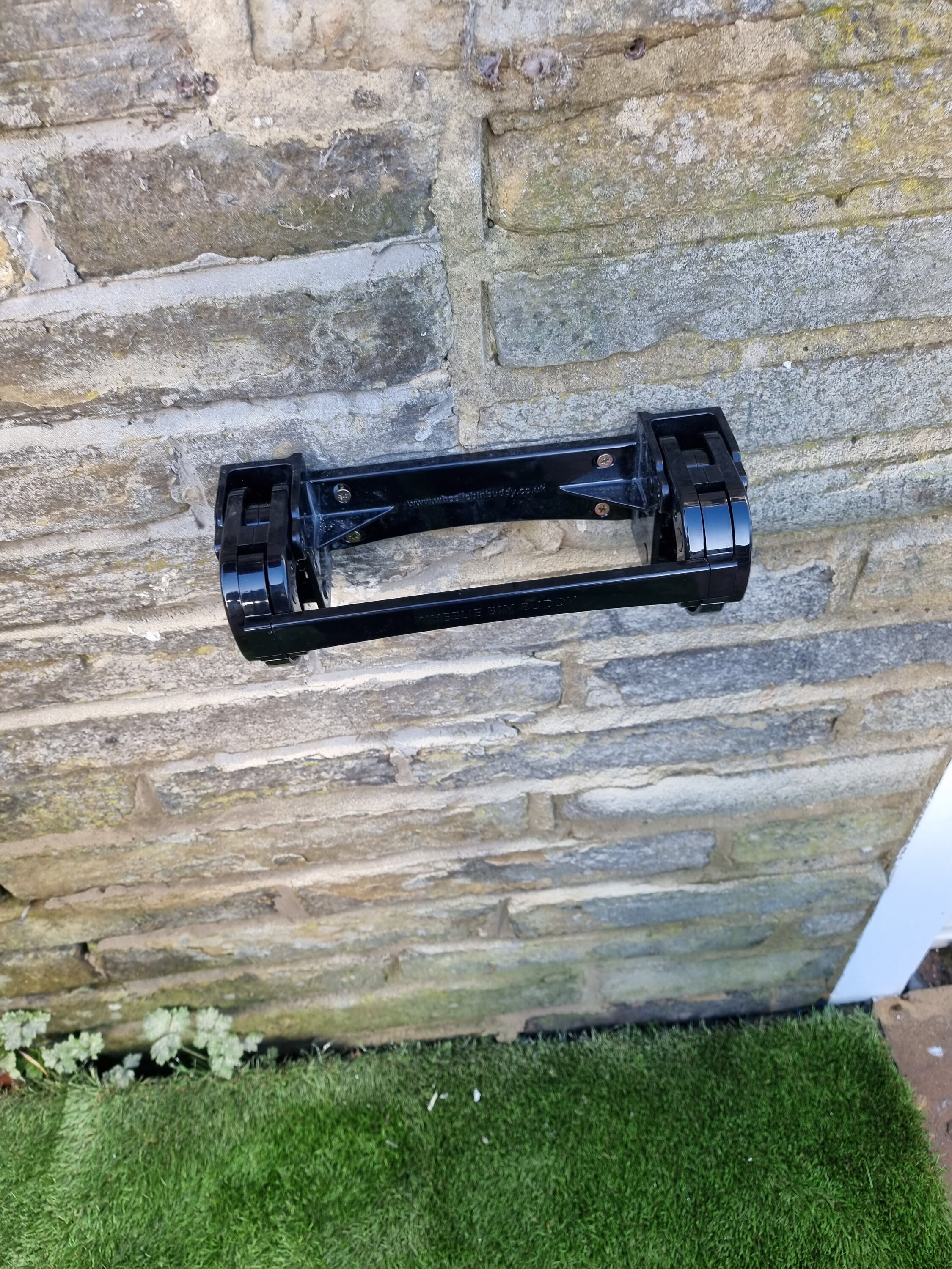 Wheelie Bin Lock / Wheelie Bin Buddy / Wheelie Bin Clamp / Bin Lock