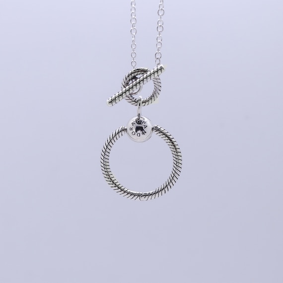 Sparkling Herbarium Circle & Cluster Pendant Necklace | Sterling silver |  Pandora TH