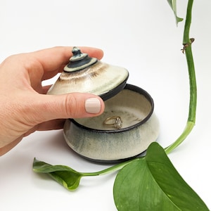 Ceramic trinket box with lid • handmade • perfect for jewelry and small items • one-of-a-kind pottery box