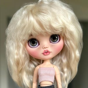 Aangepaste Blythe-pop voor bestelling, OOAK Blythe-pop in jas