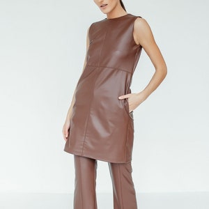 Leather on velor brown