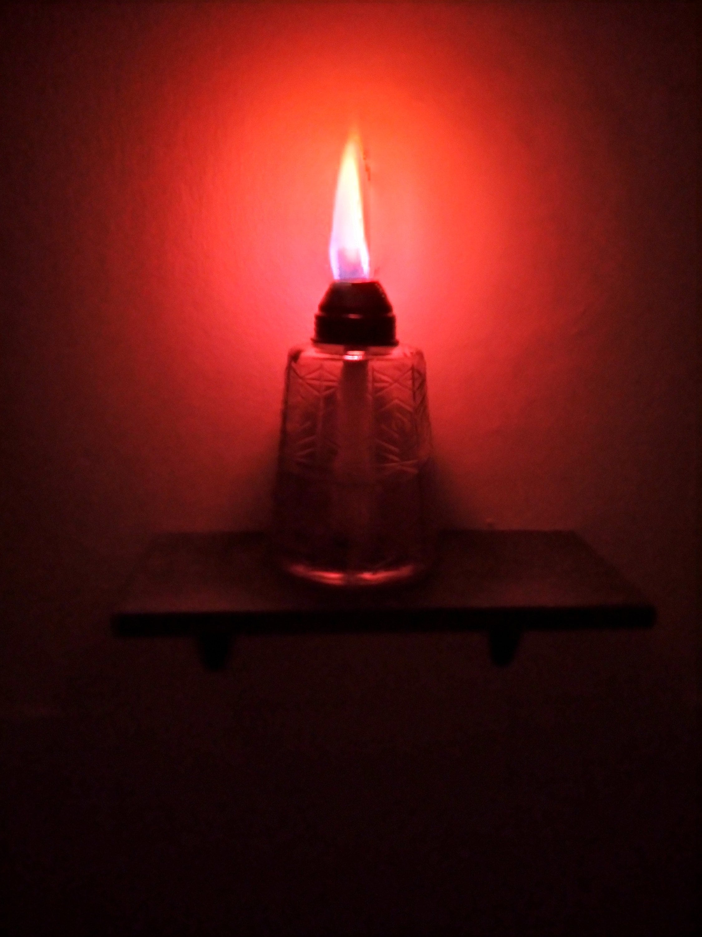 Lumina Colored Flame Liquid Fuel for Liquid Candles, Oil Lamps & Tiki