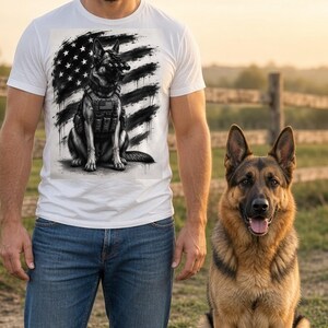 Maglietta tattica con bandiera effetto invecchiato e gilet da pastore tedesco K9, t-shirt classica in cotone, maglietta grafica unisex, idea regalo