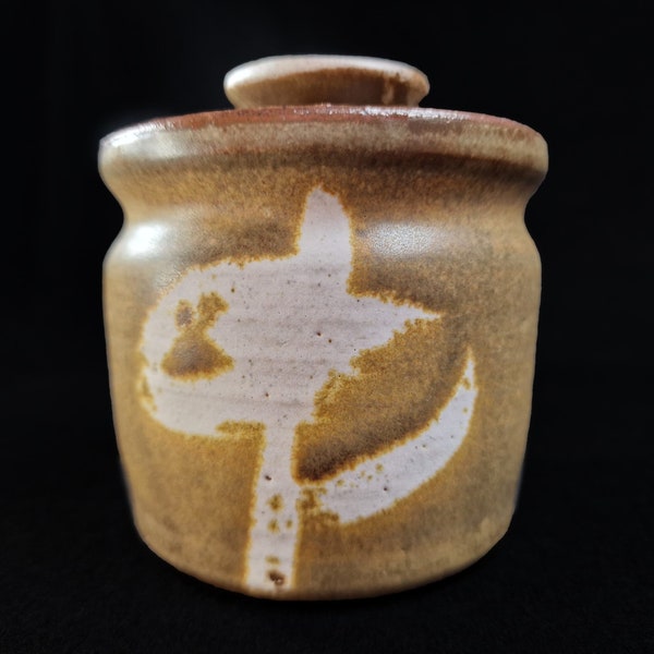 Chinese handmade ceramic Jar- 中 "China" symbol