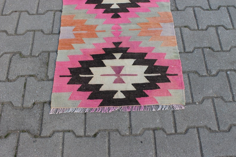 turkish kilim rug
small area rug
pink vintage rug
geometric kilim rug
colorful rug
unique rug
washable rug
pink kilim rug
antique rug
modern rug
small kilim rugs
2x3 ft rug
tribal rug