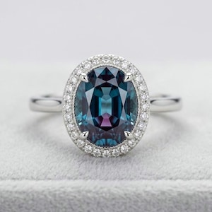 Oval Farbwechsel Alexandrit Halo Verlobungsring 925Sterling Silber Juni Birthstone Schmuck.
