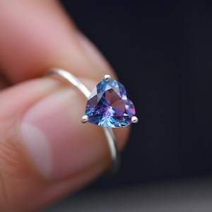 Alexandrite Heart Ring: 925 Sterling Silver, Color Change Gemstone
