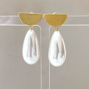 Pendientes de perlas, pendientes de perlas gruesas de estilo modernista, perlas falsas de marfil, pendientes de perlas gruesas, pendientes colgantes llamativos