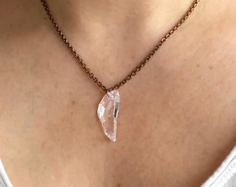 Swarovski kristallen hanger ketting, engelenvleugel bedel ketting, verstelbare koperen ketting, Swarovski engelenvleugel, kristal AB Moonlight