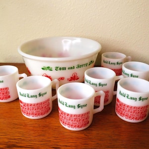 Hazel Atlas Tom & Jerry Eggnog Bowl Set: Auld Lang Syne, 8-Piece Barware