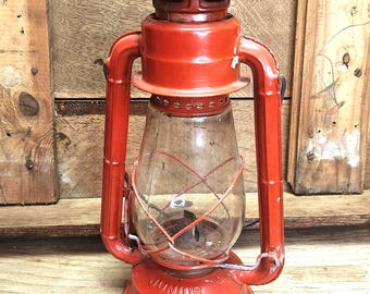 Vintage EMBURY No. 1 Little Air Pilot Oil Kerosene Lantern Lamp